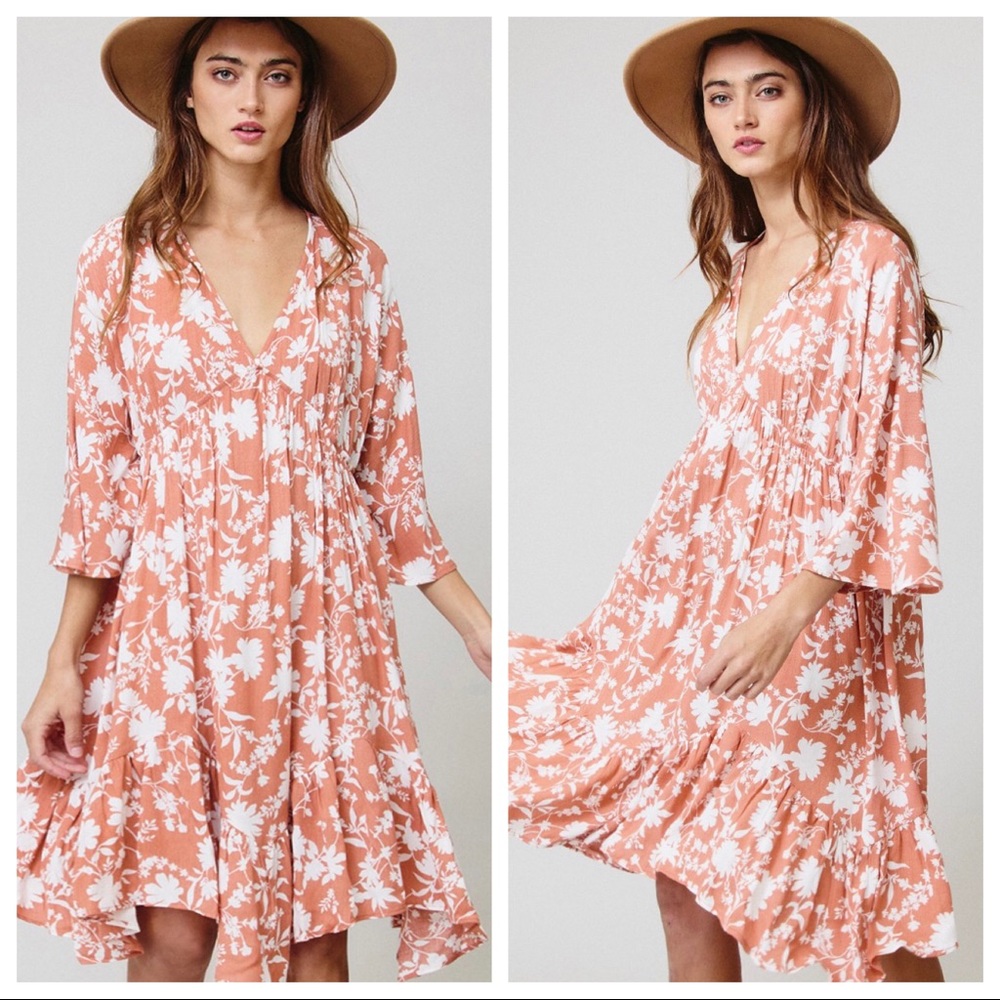 29. Fabulous asymmetrical hem floral dress - Picture 4 of 4